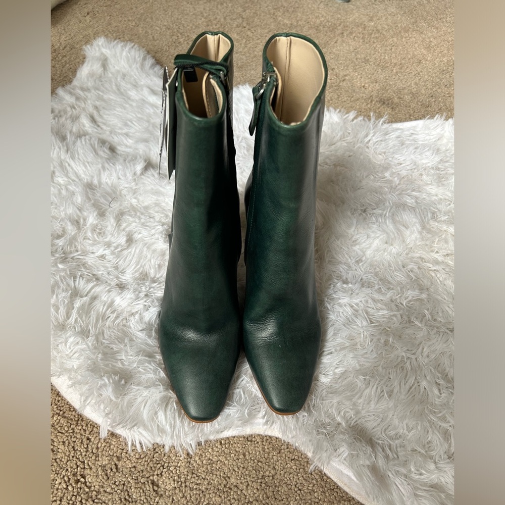 NWT Zara Green Leather Booties in Size 6